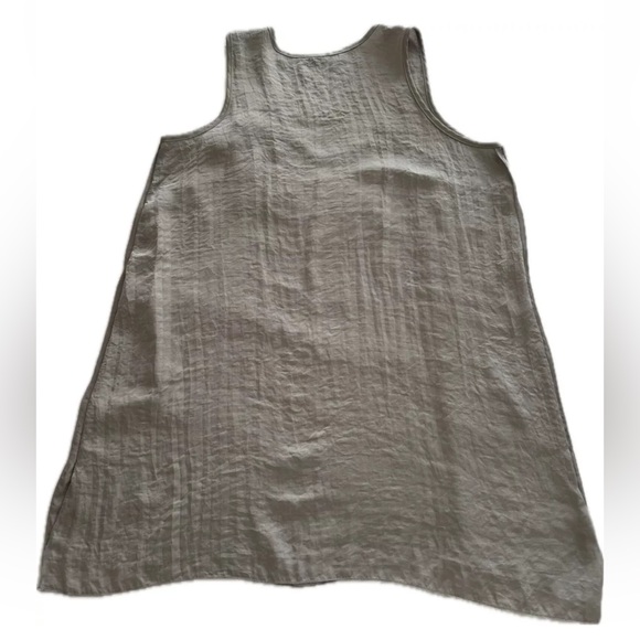 Tutu & Lilli Sleeveless Grey Satin Oversized Top - SIZE Medium - Picture 2 of 5